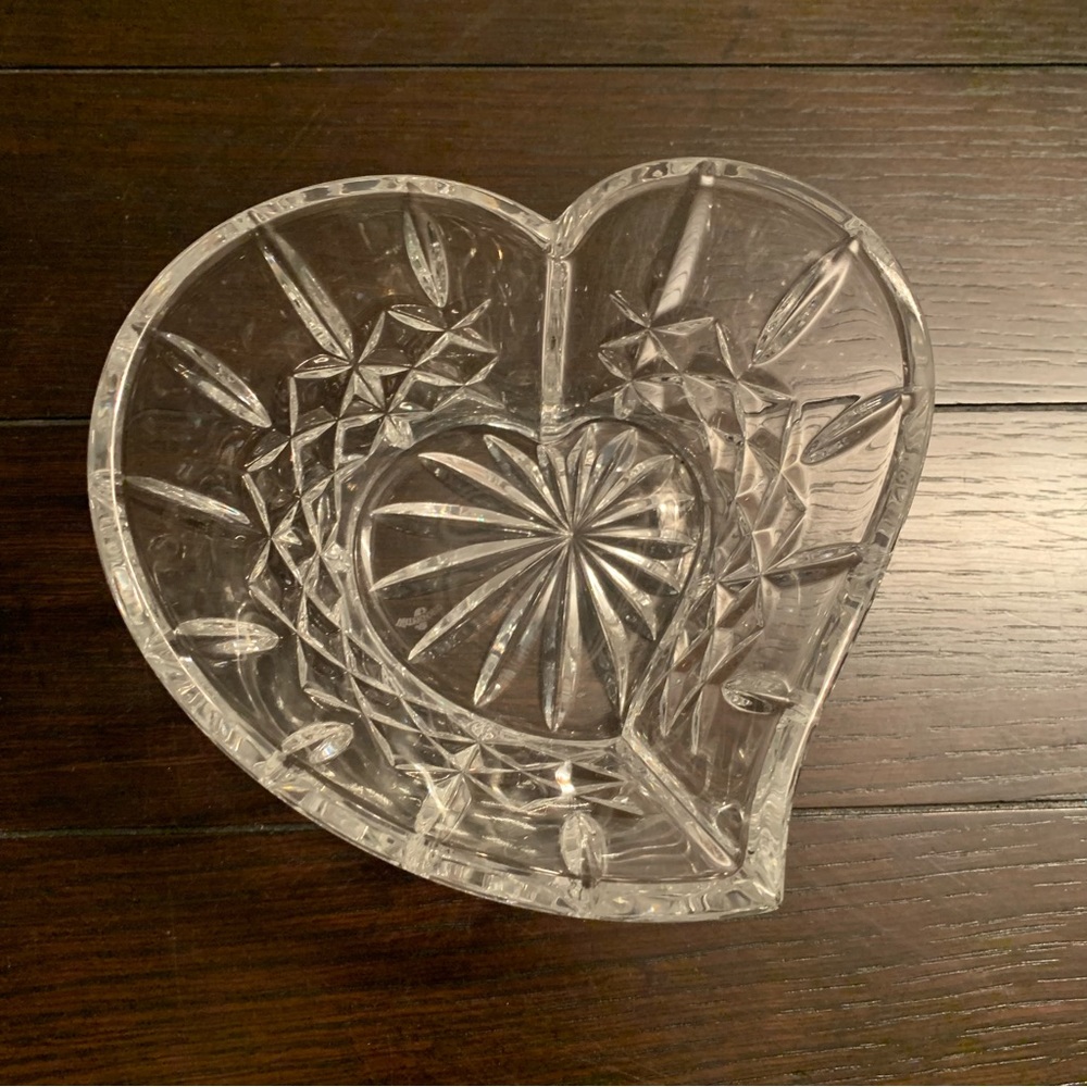 Waterford ‘Sweetheart’ Bowl - Picture 3 of 9